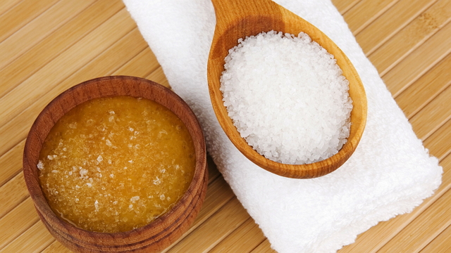 Лечение артроза медом с солью